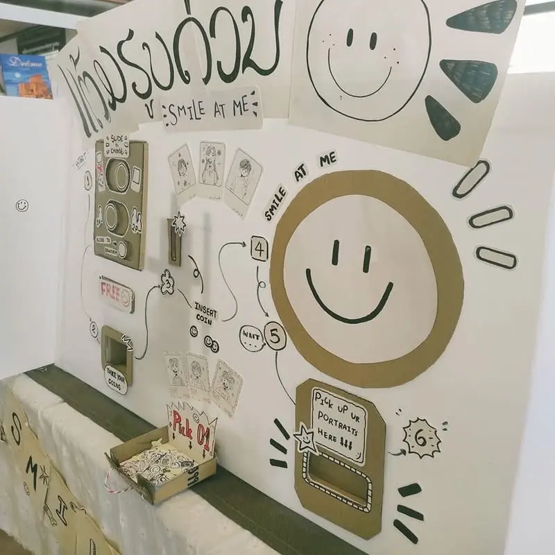 Smile at me :-) drawing booth